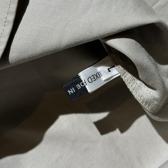 Cargo pocket button down - Picture 3 of 3